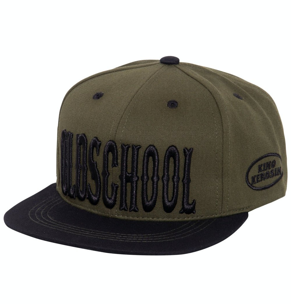 King Kerosin - Snapback Cap mit Frontstickerei und Print auf der Schirmunterseite «Oldschool»