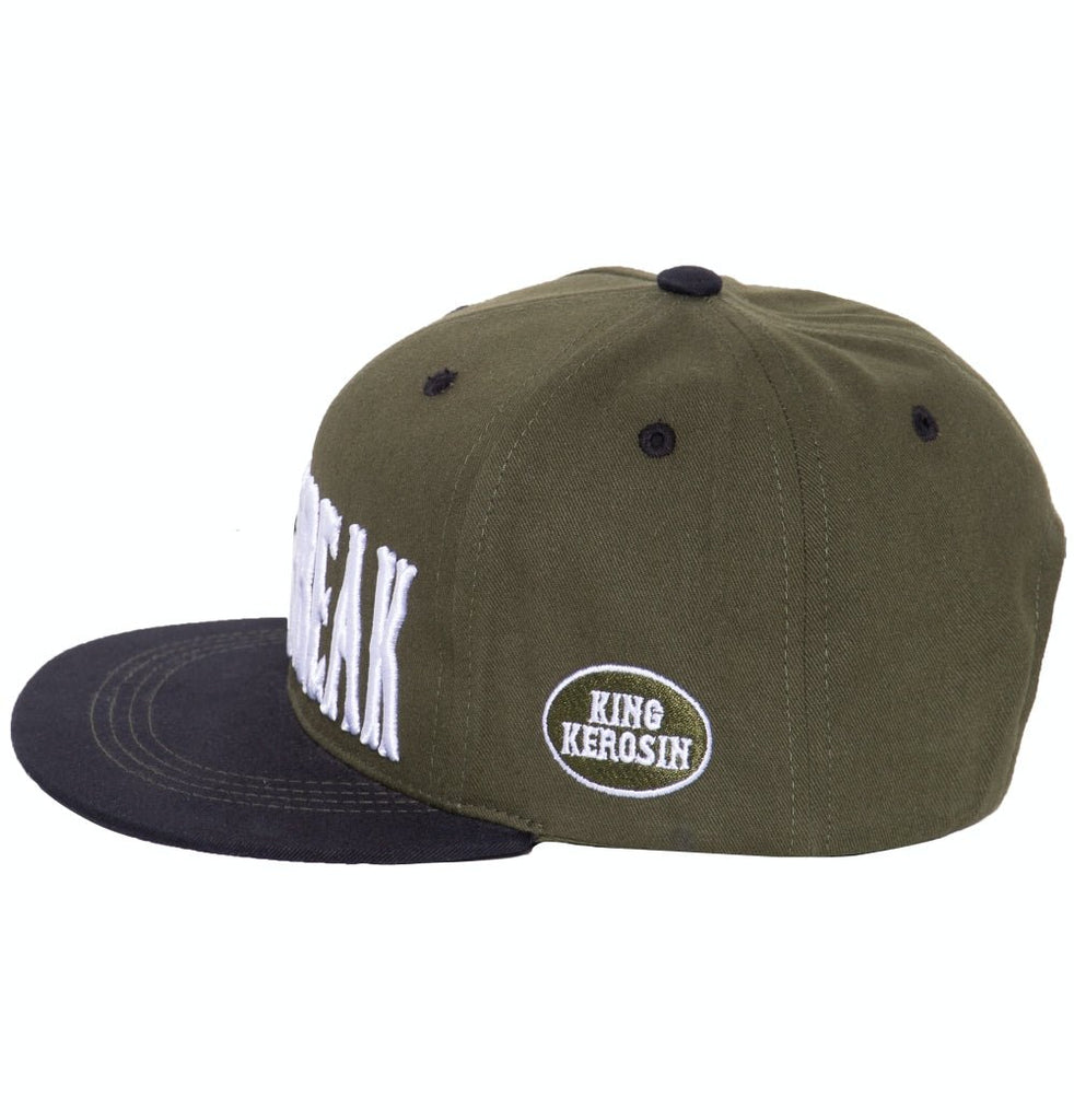 King Kerosin - Snapback Cap mit Print auf der Schirmunterseite und Stickerei in der Front «Speedfreak»