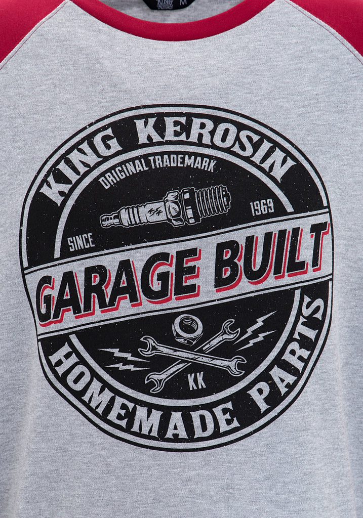 King Kerosin - Sweater mit Raglanärmeln und auffälligem Print «Garage Built»