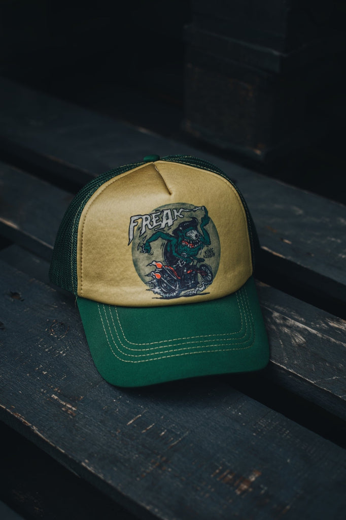 King Kerosin - Trucker Cap Classic mit wattierter Front und Motiv - Print «Freak»