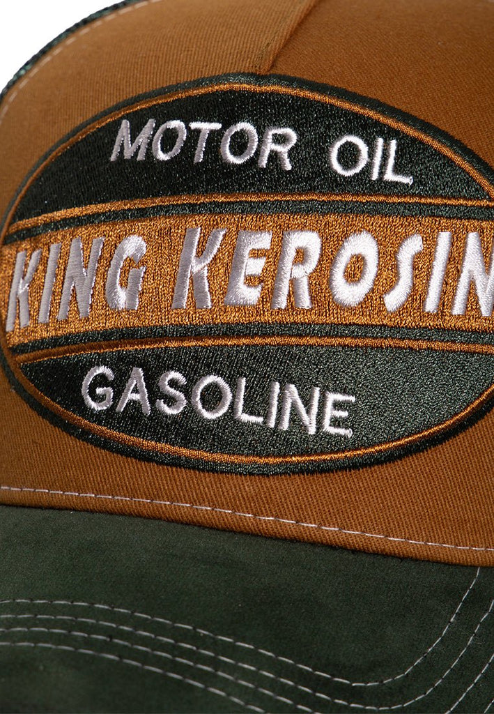 King Kerosin - Trucker Cap mit Schirm in Samt - Optik und Front - Stickerei «Motor Oil»