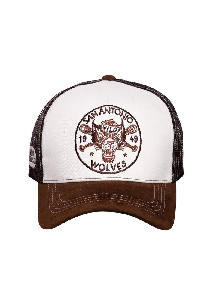 King Kerosin - Trucker Cap mit Stickereien und Schirm in Samt - Optik «San Antonio Wolves»