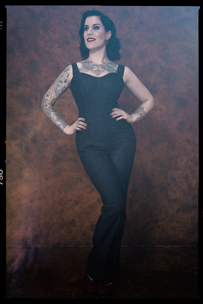 Queen Kerosin - Dungaree Jeans Jumpsuit im Vintage Look