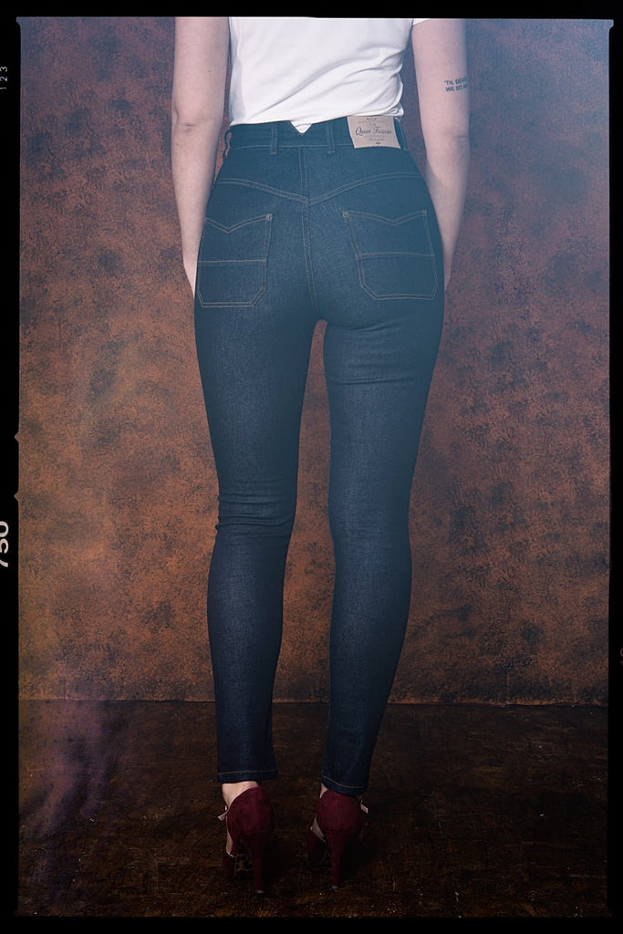 Queen Kerosin - High Waist Jeanshose im 5 Pocket Design «Betty»