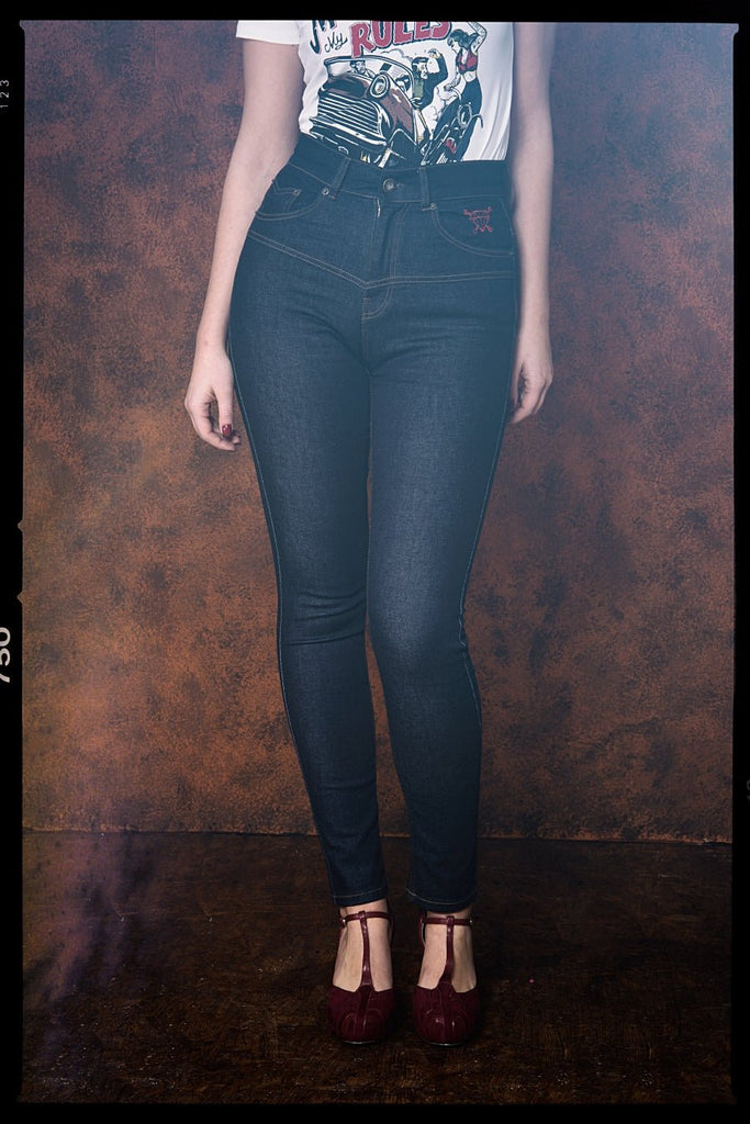 Queen Kerosin - High Waist Jeanshose im 5 Pocket Design «Betty»