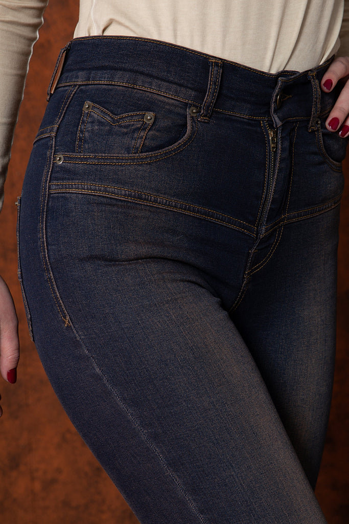 Queen Kerosin - High Waist Jeanshose im 5 Pocket Design «Betty»