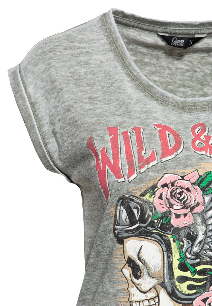 Queen Kerosin - Roll-Up T-Shirt Enzymwash mit Print «Wild Free»